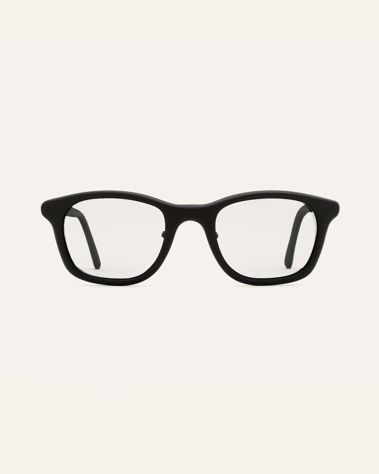 Load image into Gallery viewer, Man wearing lightweight black optical glasses, ideal for modern minimalists in Germany
