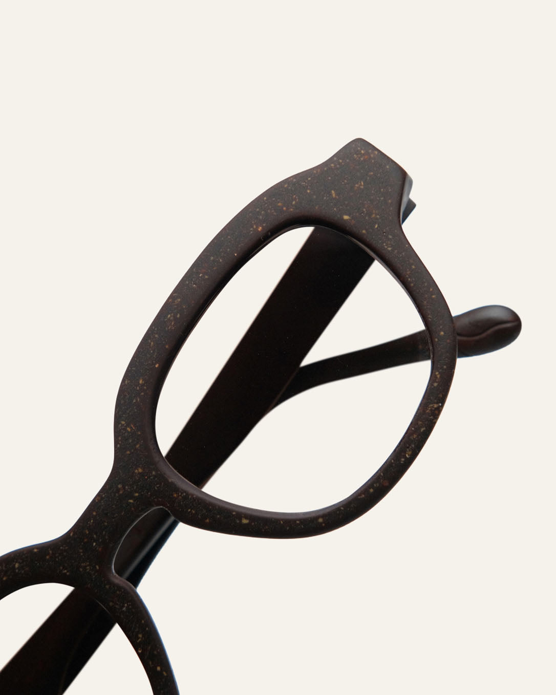 Dandy – Eco-Friendly Sunglasses Handmade from Coffee – ochis eyewear