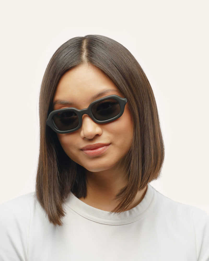 sustainable sunglasses rectangular frame