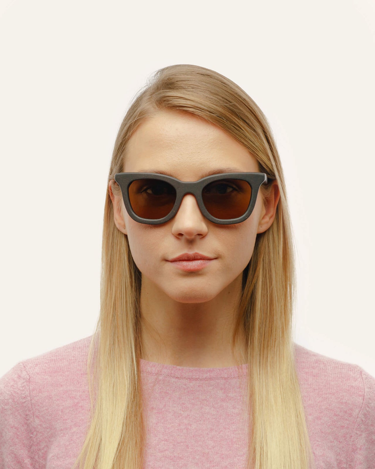 Load image into Gallery viewer, Minoo
