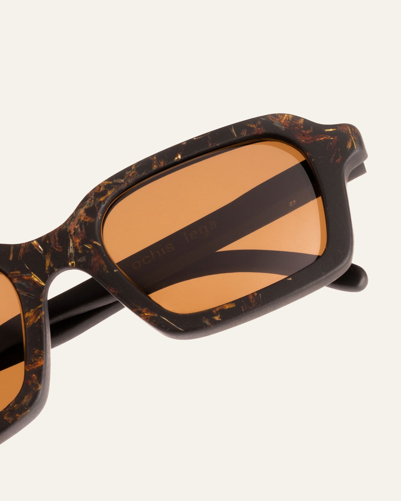 Load image into Gallery viewer, Lega Syla (Marigold petals)
