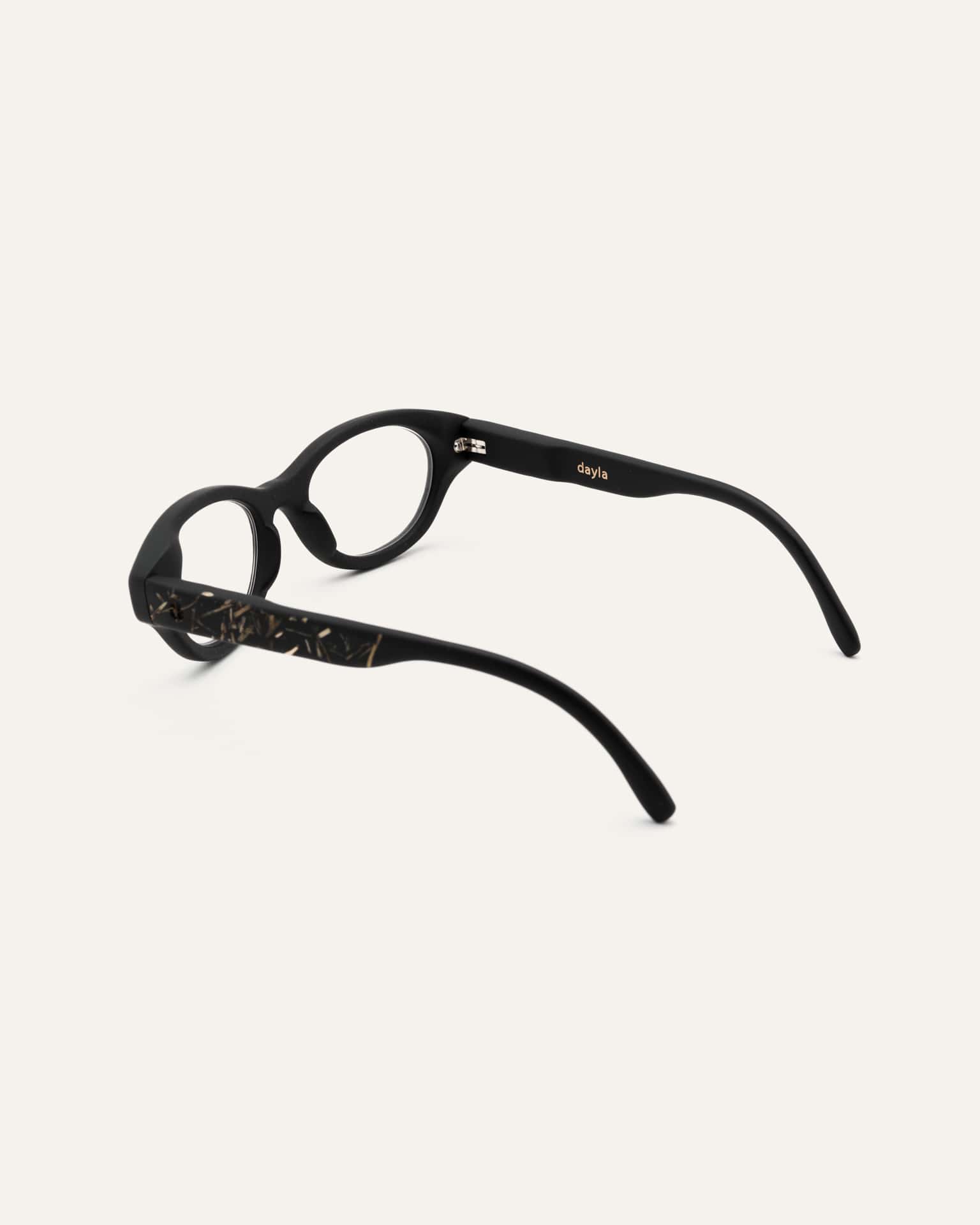 oval-shaped prescription coffee glasses