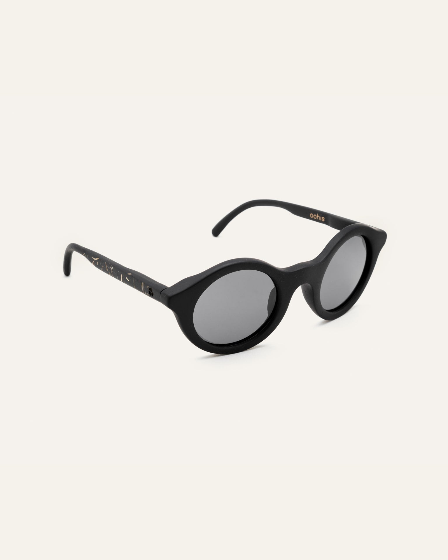 small round sunglasses