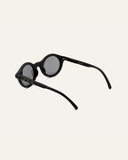 round frame sunglasses