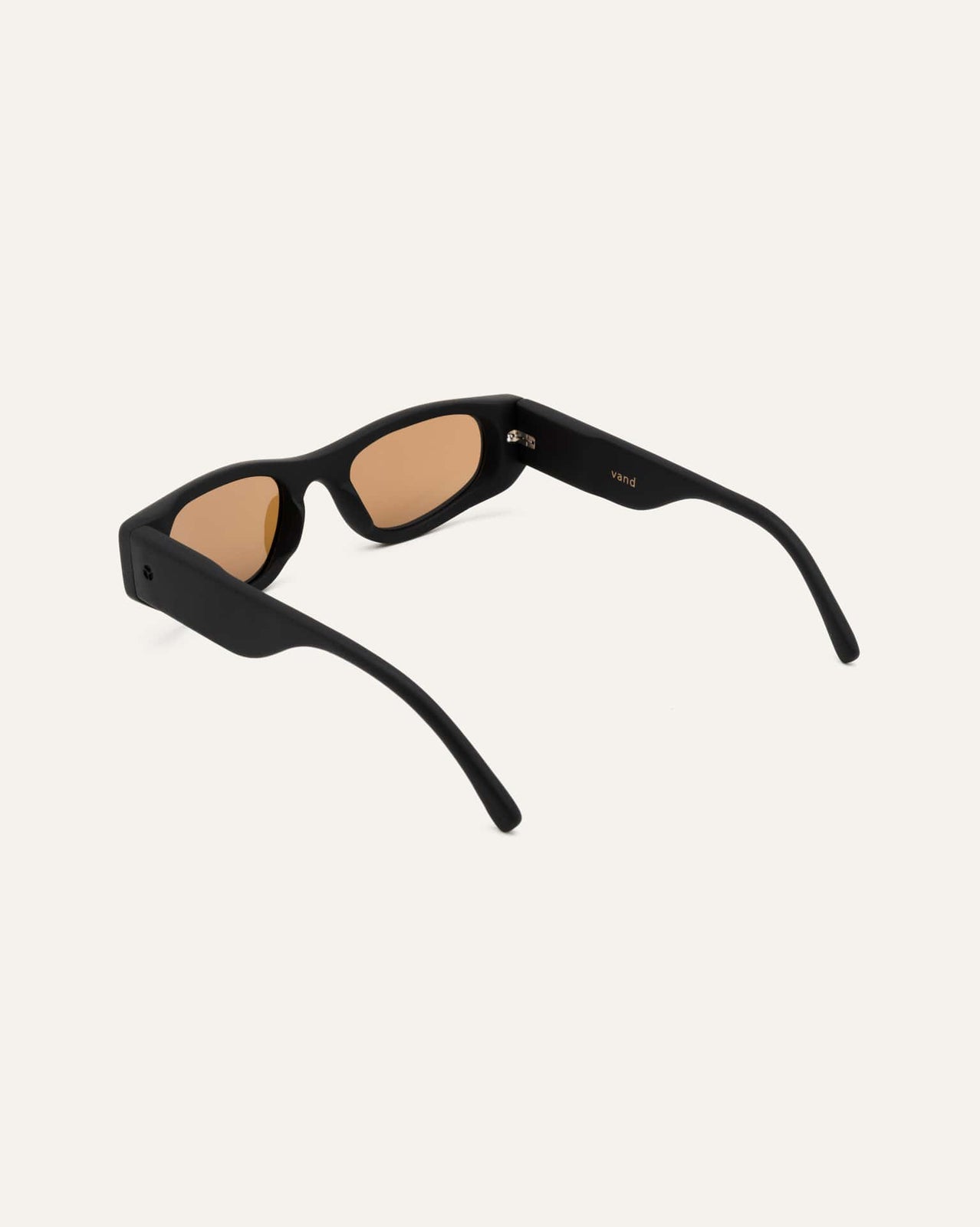 Load image into Gallery viewer, cat eyes coffee sunglasses
